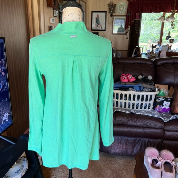 Woman’s Columbia green light cardigan - Picture 8 of 16